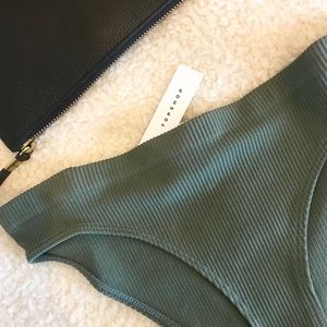 [Topshop] Olive Ribbed Brief / Medium
